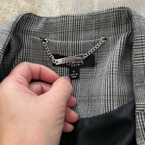 063. Bundle of Two Blazers - Picture 5 of 11